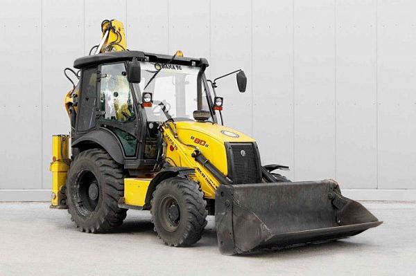 Экскаватор-погрузчик New Holland B80B - экс. ковш на 600 мм.